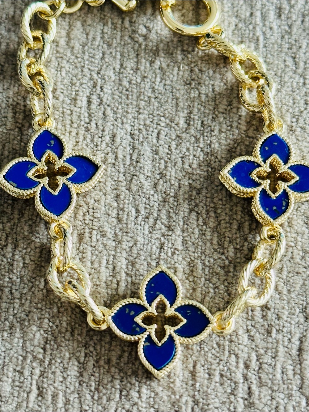 Lapis Lazuli Flower Toggle Bracelet - Picture 2 of 3
